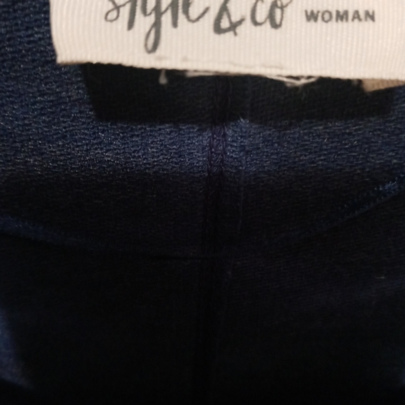 Style&Co Sweatshirt - Picture 2 of 4